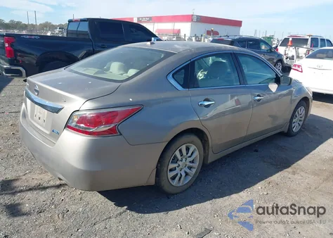 2014 Nissan Altima 2.5 S z USA, uszkodzony, nr VIN 1N4AL3AP4EN261138